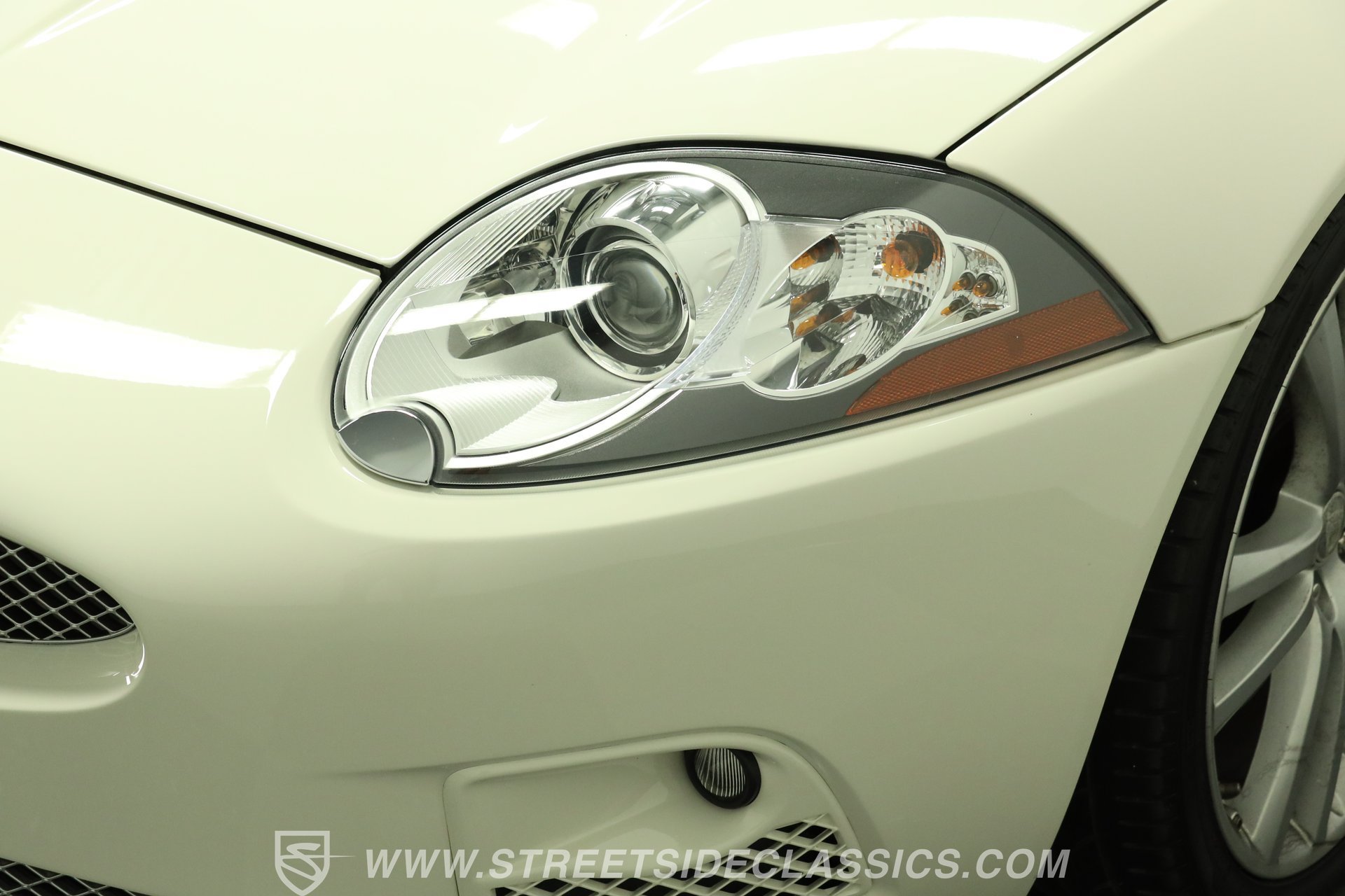 Used 2007 Jaguar XKR R RWD image 20