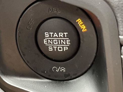 Used 2024 Jeep Wrangler Unlimited Sahara w/ Safety Group AWD/4WD image 31