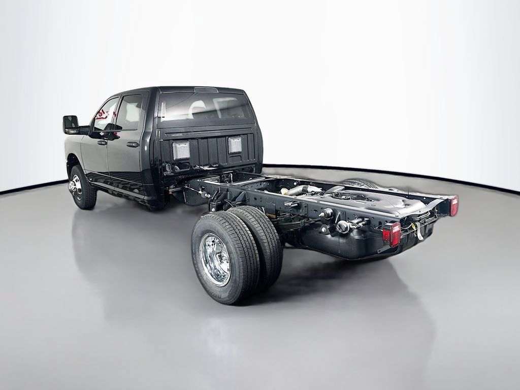 New 2026 RAM 3500 Tradesman w/ Chrome Appearance Group A AWD/4WD image 5