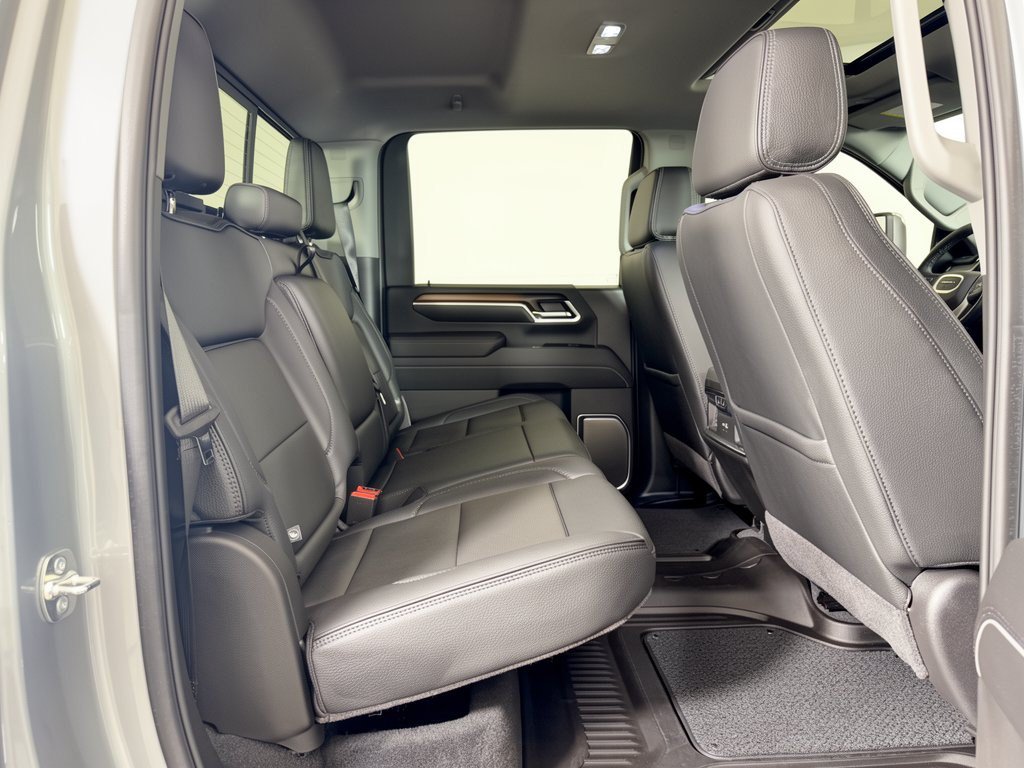 Used 2026 GMC Sierra 3500 Denali AWD/4WD image 29
