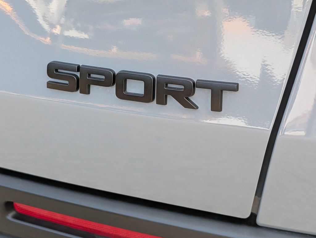 Used 2025 Honda HR-V Sport image 31