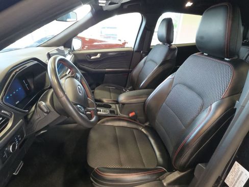 Used 2024 Ford Escape ST-Line w/ Tech Pack #1 AWD/4WD image 14