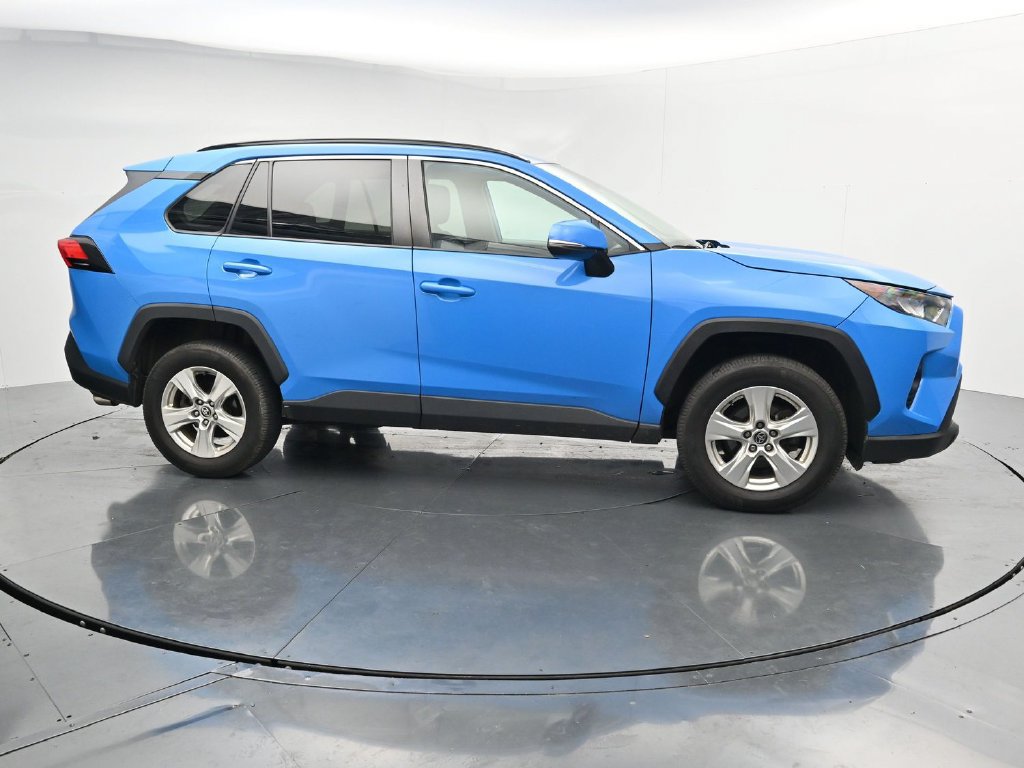 Used 2021 Toyota RAV4 XLE AWD/4WD image 9