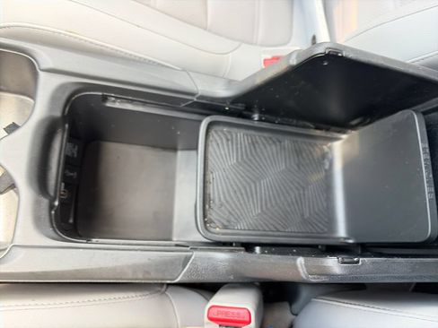 Used 2019 Honda CR-V Touring image 27