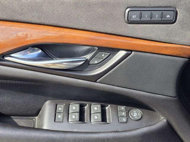Used 2020 Cadillac Escalade Luxury RWD image 24