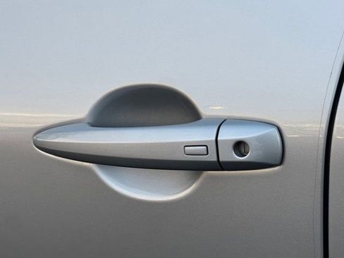 Certified 2022 Nissan Rogue SV w/ SV Premium Package image 14