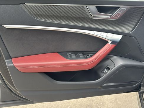 Used 2025 Audi S7 Prestige w/ Prestige Package image 11