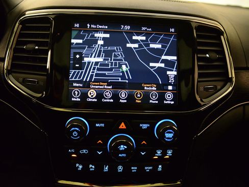 Used 2020 Jeep Grand Cherokee High Altitude image 29