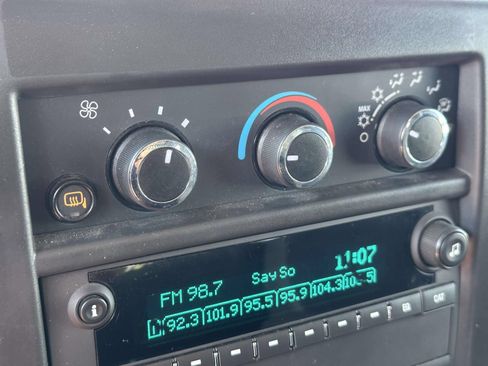 Certified 2025 GMC Savana 2500 w/ Driver Convenience Package RWD image 10