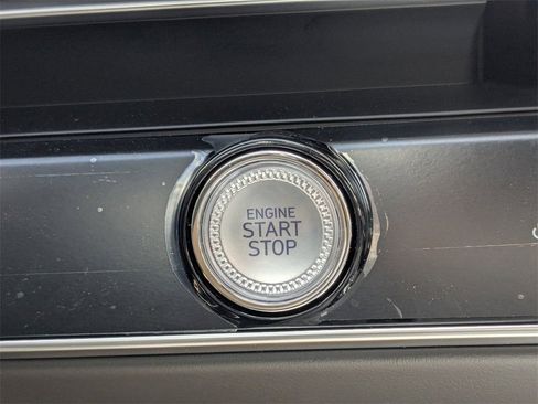 New 2026 Genesis GV70 2.5T Select image 26