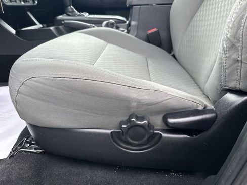 Used 2020 Toyota Tacoma SR AWD/4WD image 16