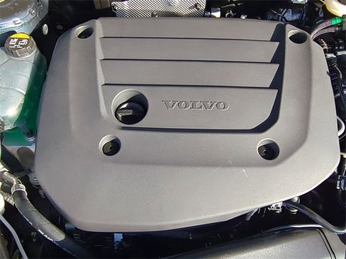 New 2026 Volvo XC40 B5 Plus w/ Protection Package Premier image 22