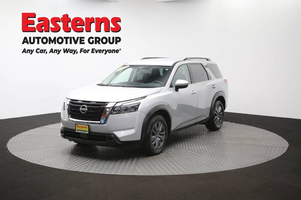 Used 2025 Nissan Pathfinder SV FWD image 59