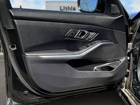 Used 2024 BMW 330i xDrive Sedan w/ Convenience Package image 24