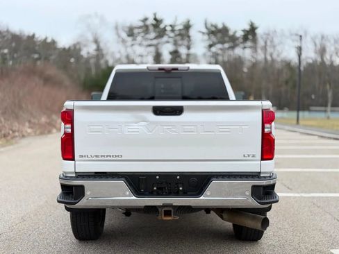Used 2020 Chevrolet Silverado 2500 LTZ w/ LTZ Plus Package image 5
