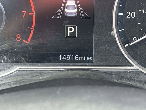 Certified 2025 Nissan Versa SR image 26