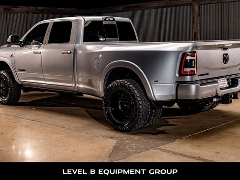 Used 2022 RAM 3500 Laramie image 7