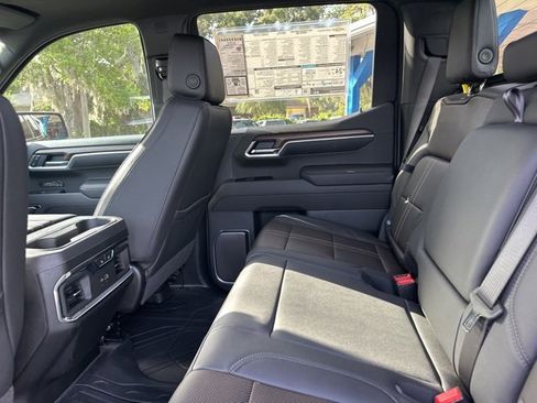 New 2025 Chevrolet Silverado 1500 High Country image 36