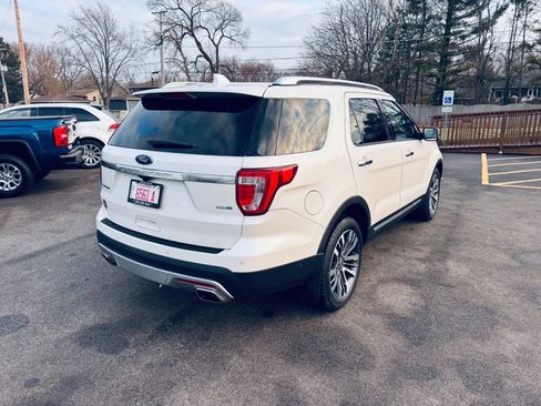 Used 2016 Ford Explorer Platinum image 9