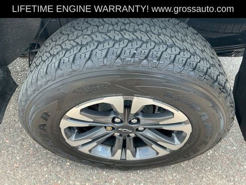 Used 2022 Chevrolet Colorado Z71 AWD/4WD image 34