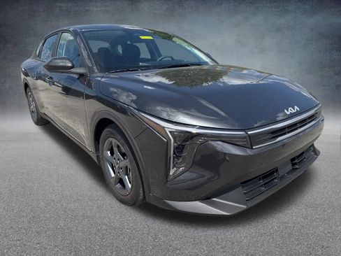New 2026 Kia K4 FWD image 20
