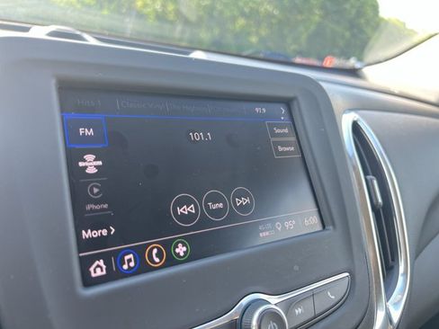 Used 2024 Chevrolet Equinox LT w/ LPO, Floor Liner Package FWD image 13