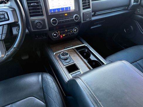 Used 2020 Ford Expedition Platinum image 27