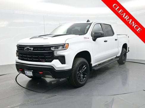 Used 2024 Chevrolet Silverado 1500 LT Trail Boss w/ Protection Package image 2