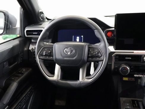 New 2026 Toyota 4Runner TRD Off-Road Premium AWD/4WD image 15