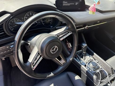 Used 2023 MAZDA MAZDA3 s FWD image 13