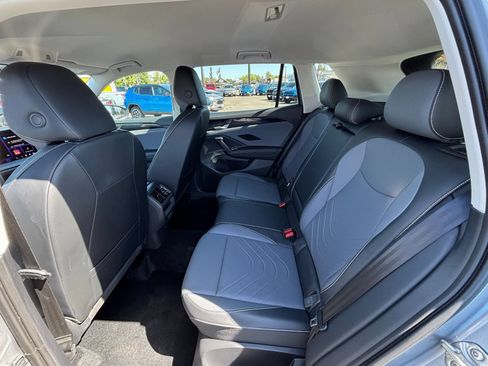 Used 2026 Volkswagen Tiguan SE AWD/4WD image 28