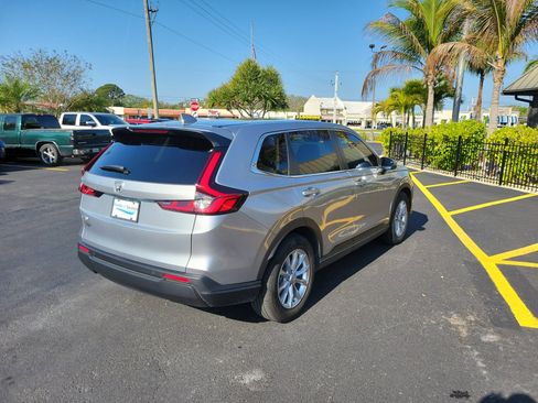 Used 2023 Honda CR-V EX-L image 5