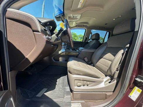 Used 2017 GMC Yukon Denali AWD/4WD image 11