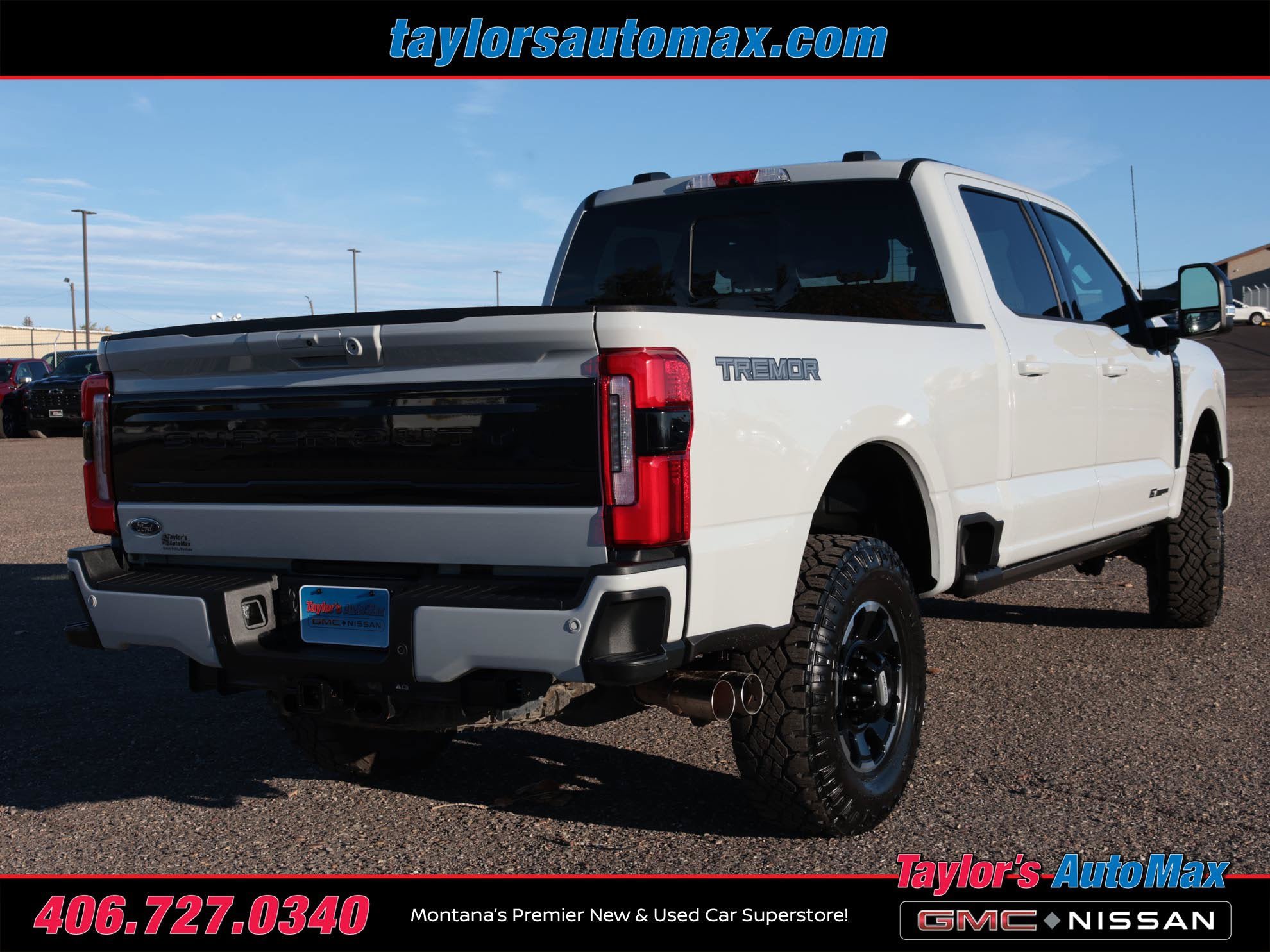 Used 2026 Ford F350 Platinum w/ Tremor Off-Road Package AWD/4WD image 4