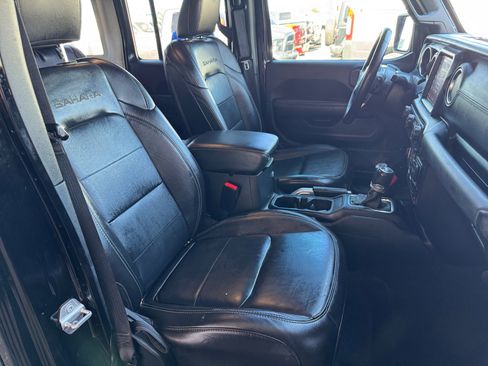 Used 2021 Jeep Wrangler Unlimited Sahara AWD/4WD image 28