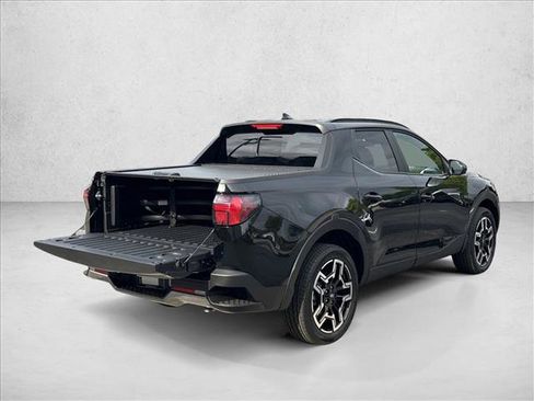 Certified 2025 Hyundai Santa Cruz Limited image 2