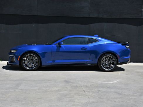 Used 2023 Chevrolet Camaro ZL1 RWD image 11