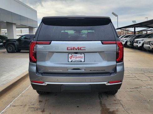 New 2026 GMC Yukon Elevation image 4