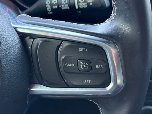 Used 2021 Jeep Wrangler Unlimited Sahara image 30