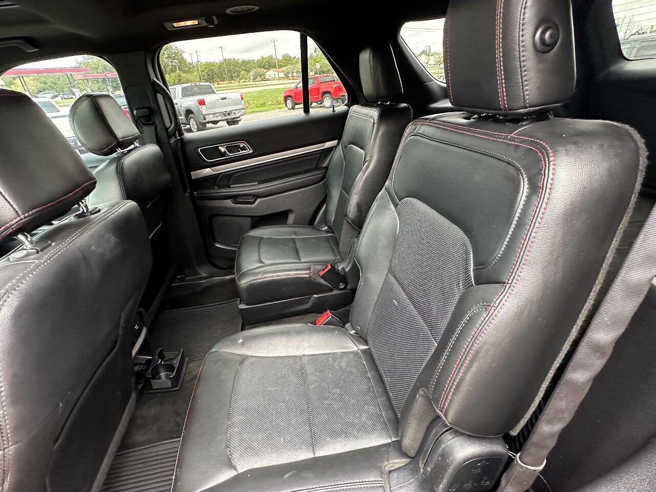 Used 2017 Ford Explorer Sport w/ Equipment Group 401A AWD/4WD image 11