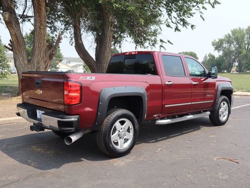 Used 2015 Chevrolet Silverado 2500 LTZ w/ Duramax Plus Package AWD/4WD image 4