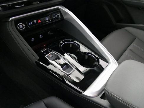 New 2025 Audi Q5 Premium Plus image 22