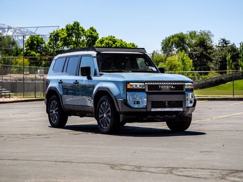 Used 2025 Toyota Land Cruiser w/ Premium Package AWD/4WD image 7