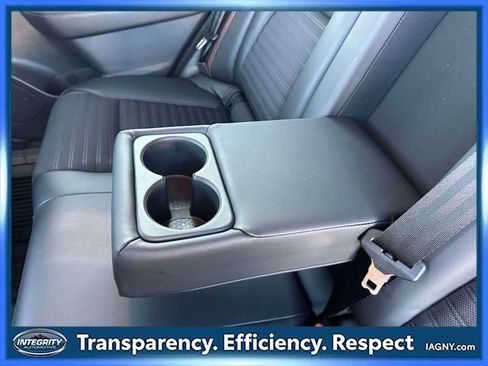 Used 2025 Nissan Rogue SV image 11