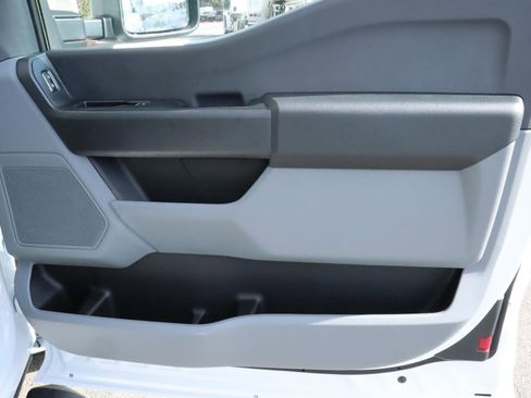 Used 2024 Ford F350 XL w/ XL Chrome Package image 24