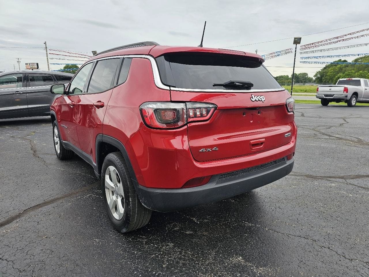 Used 2018 Jeep Compass Latitude w/ Popular Equipment Group AWD/4WD image 29