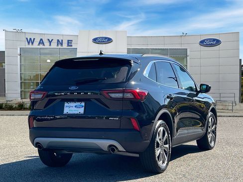 Used 2023 Ford Escape Platinum w/ Premium Technology Package image 5