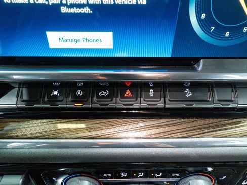 Used 2023 Chevrolet Silverado 1500 LT Trail Boss w/ Protection Package image 20