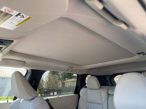 New 2025 Mitsubishi Outlander AWD image 24