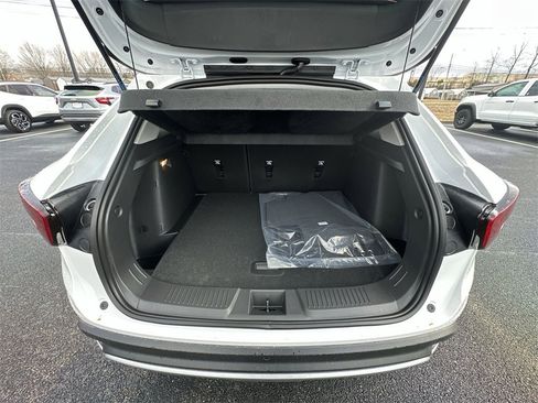 New 2026 Chevrolet Trax LT w/ Driver Confidence Package image 22